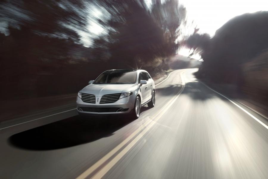  Lincoln MKT 2016 года  (фото 3 из 9)